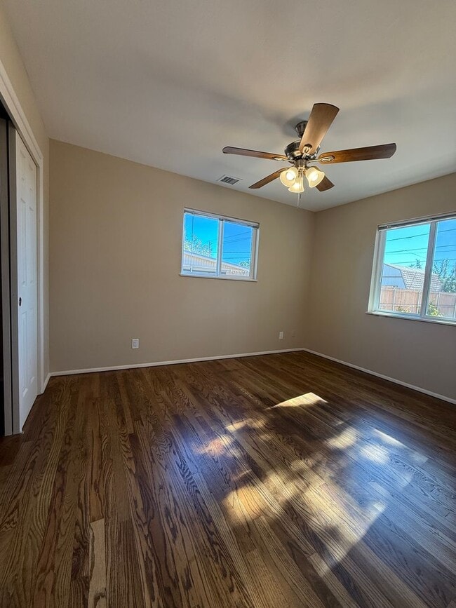 Building Photo - 2 Bedroom, 1 Bath Home in Prescott!