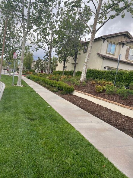 Building Photo - 24098 Stone Creek Dr