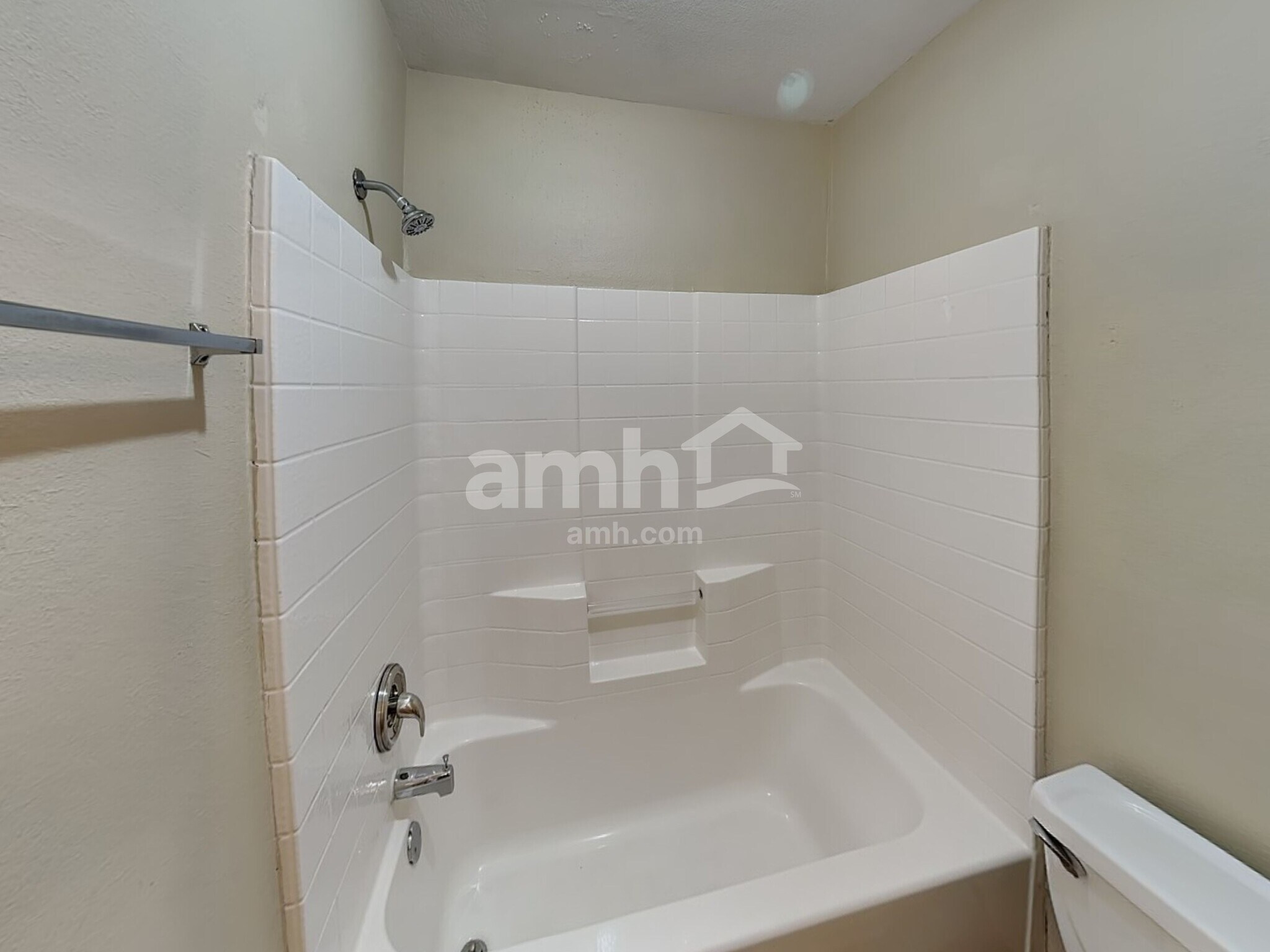 Building Photo - 904 Western Pass