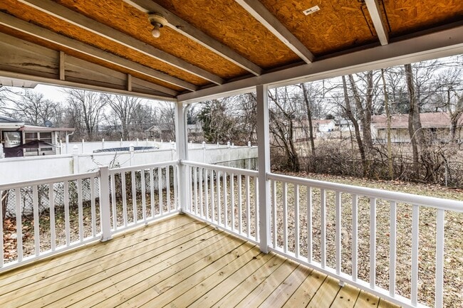 Building Photo - Rental Home in Ferguson MO