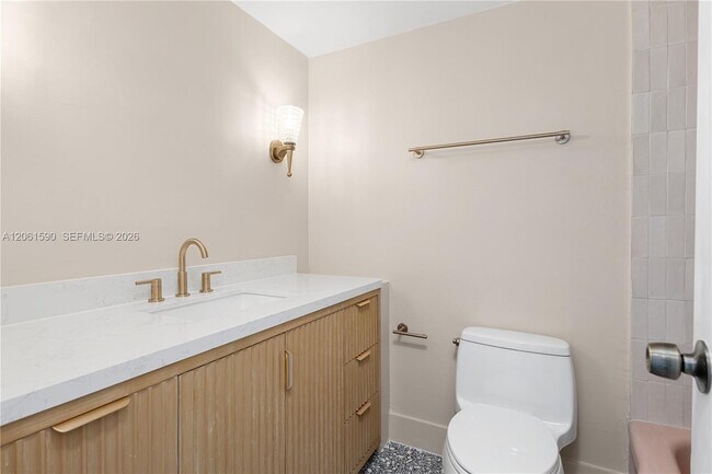 Building Photo - 4747 Collins Ave