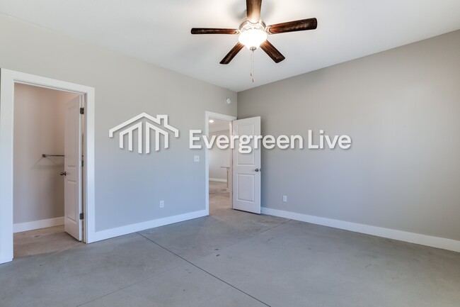 Building Photo - 208 Northern Ct