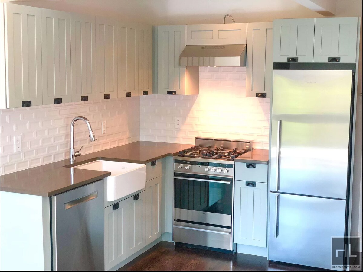 Building Photo - BUSHWICK AVENUE