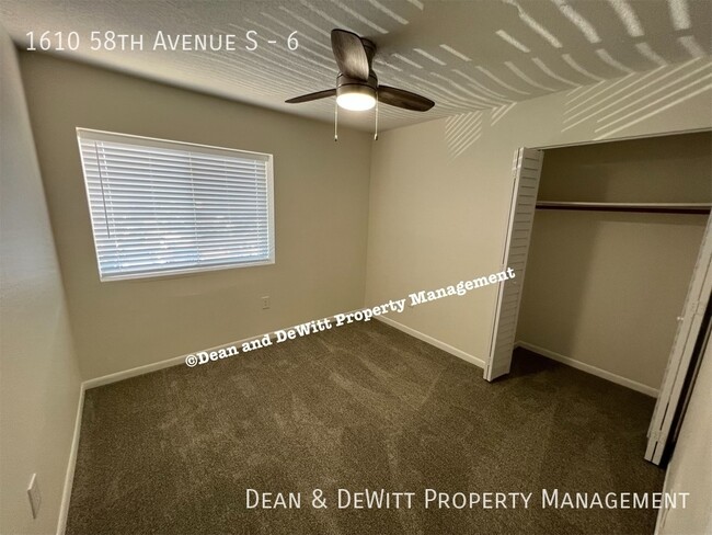 Building Photo - 1610 58th Ave S