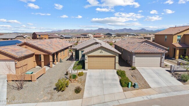 Building Photo - 12366 N Cervelli Ave