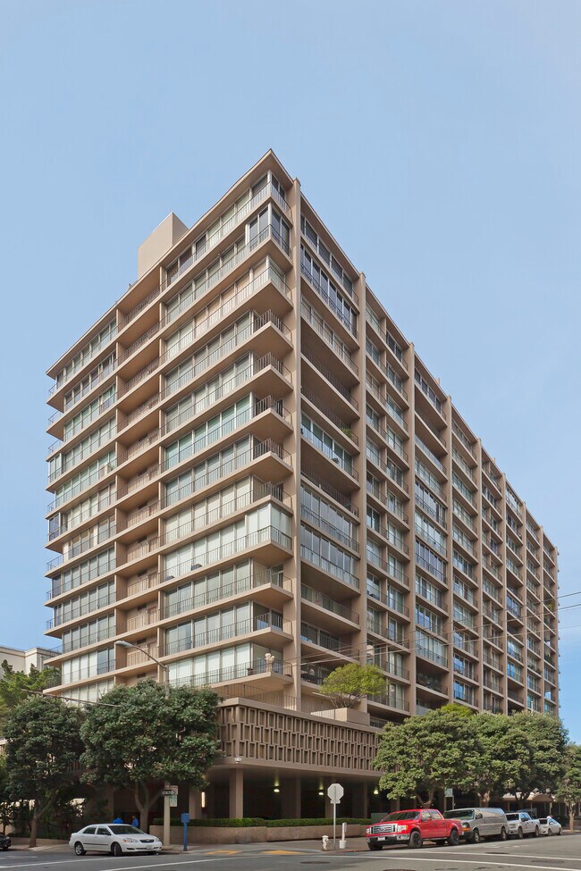 Building Photo - 1333 Jones St