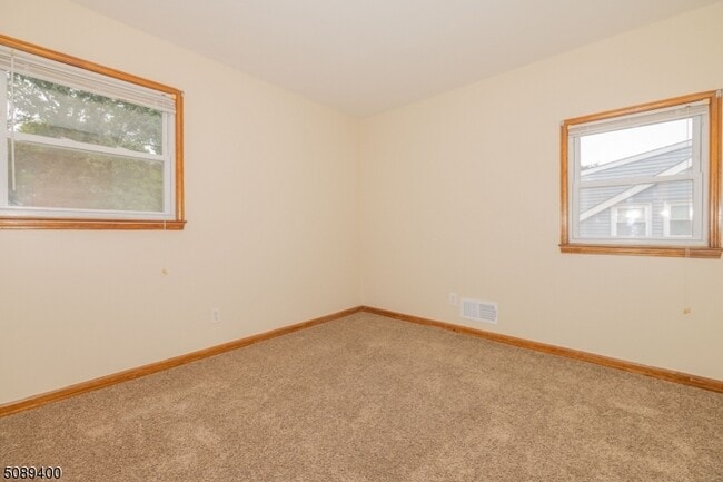 Building Photo - 216 Ringwood Ave