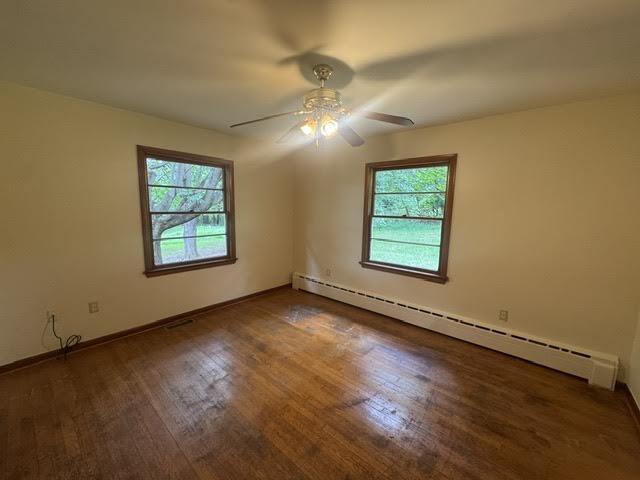 Building Photo - Charming 3-Bedroom Home with Large Yard, Carport & Unfinished Basement on Salem Avenue in Front R...