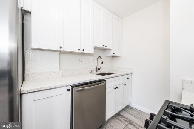 Building Photo - 1545 18th St NW