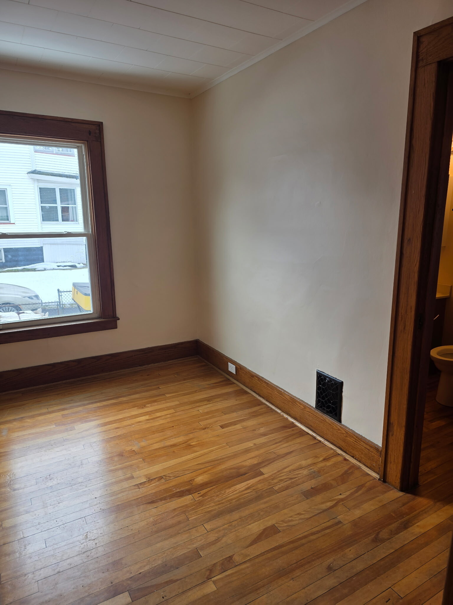 Building Photo - 144 Forest Hill Dr