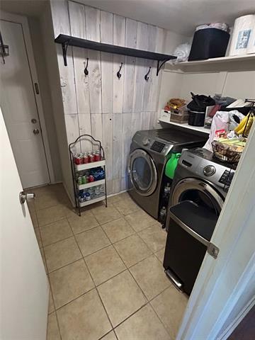 Building Photo - 6024 Stoneybrook Dr