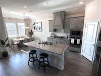 Building Photo - 1016 Sublime Dr