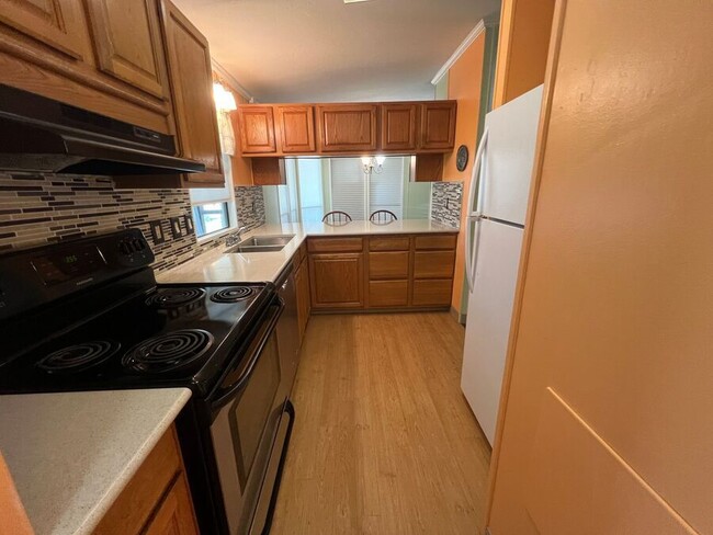 Building Photo - 6246 Treasure Valley Cir