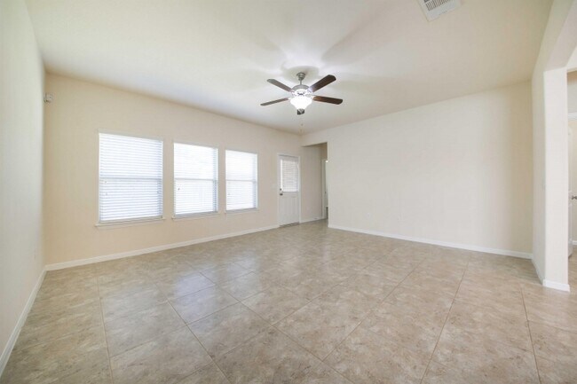 Building Photo - 14002 Madrigal Ln