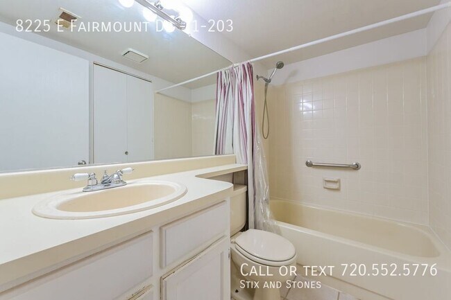 Building Photo - 8225 E Fairmount Dr