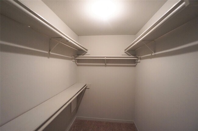 Building Photo - 1551 W Sam Houston Pkwy S
