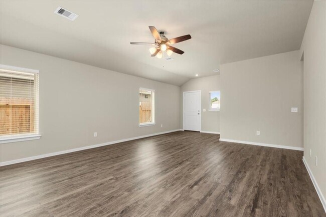 Building Photo - 13567 bay springs drive
