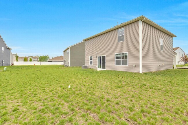 Building Photo - 4949 Sanford Grv Pl
