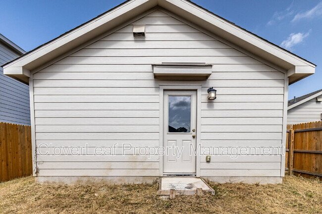 Building Photo - 8140 Nube Medina