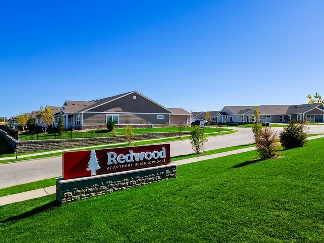 Building Photo - Redwood Merrillville