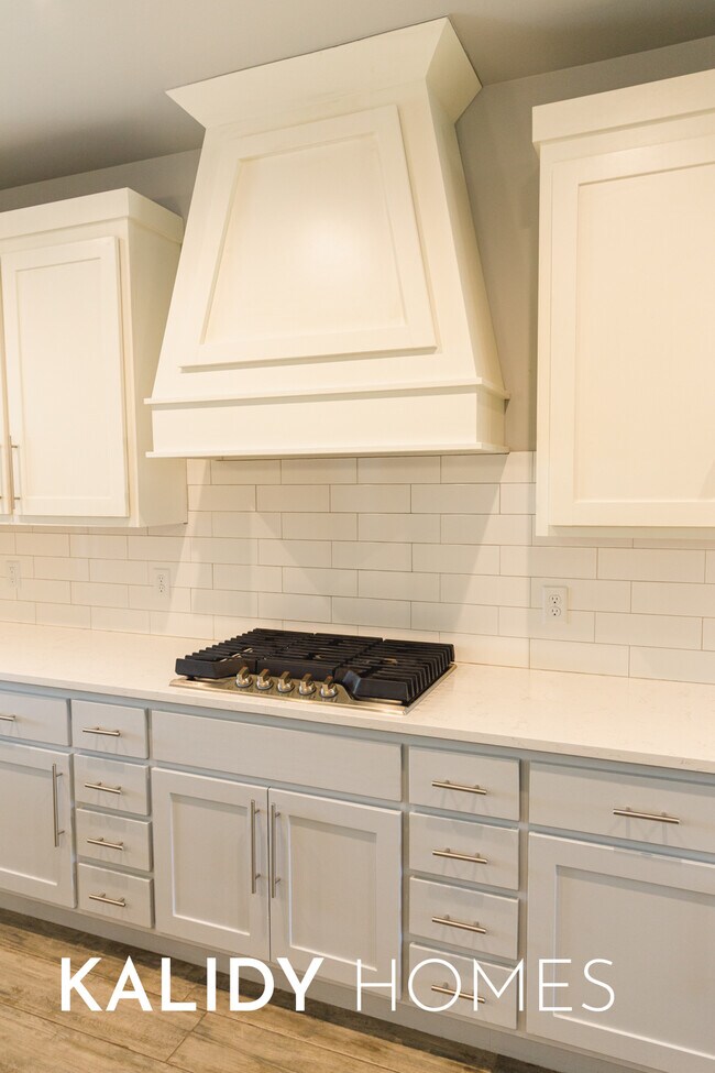 Building Photo - 1796 Salma Rd