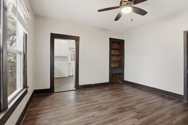 Building Photo - 1617 NW 7th St