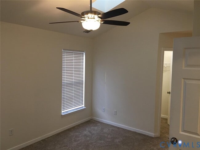 Building Photo - 2808 Queensland Dr