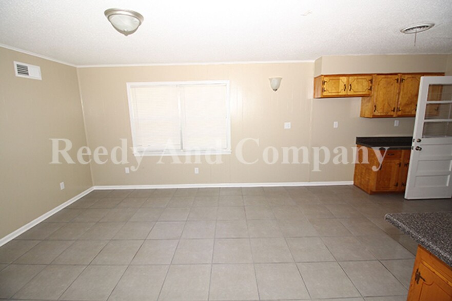 Building Photo - 3792 Kipling Ave