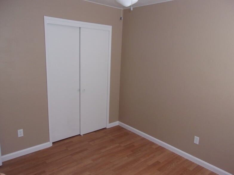 Building Photo - 793 W Nevada Cir