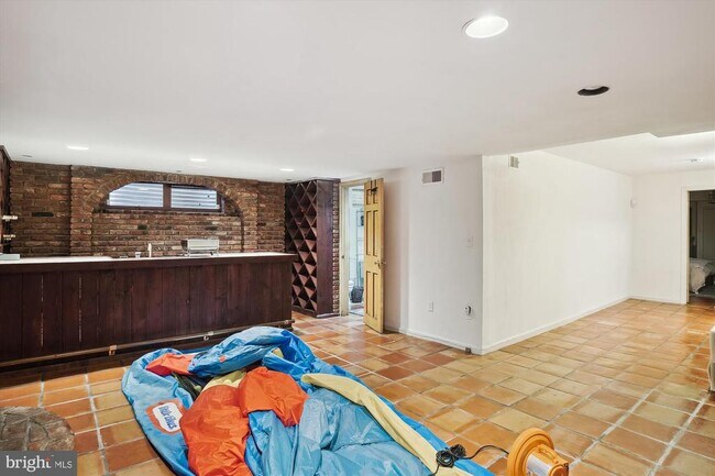 Building Photo - 5215 Brookeway Dr