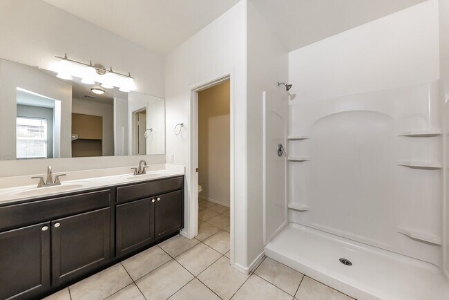 Building Photo - 6981 S Blue Hills Dr