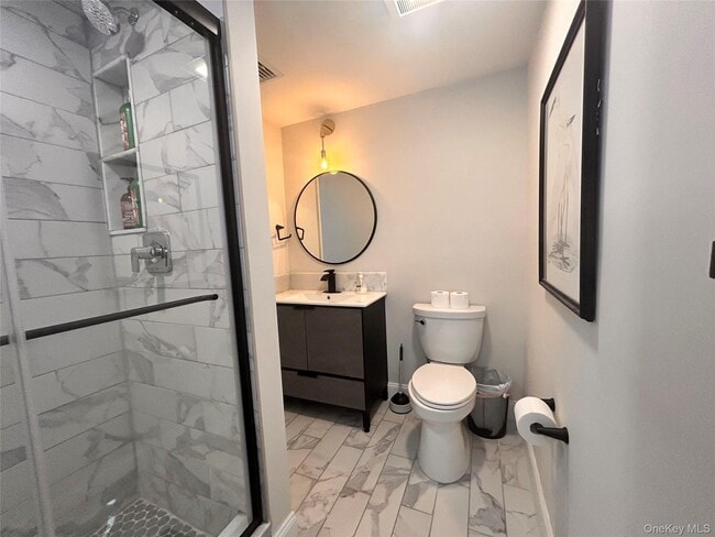 Building Photo - 549 Piermont Ave