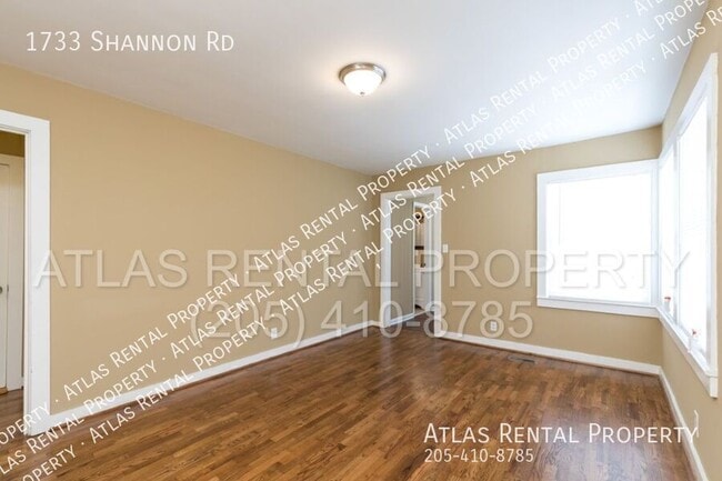 Building Photo - 1733 Shannon Rd