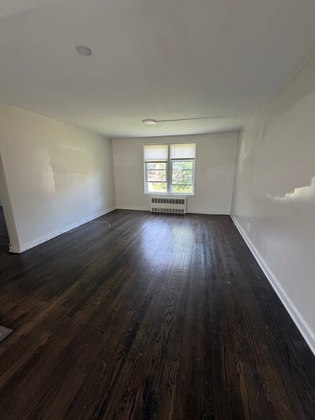 Building Photo - 676 Park Ave