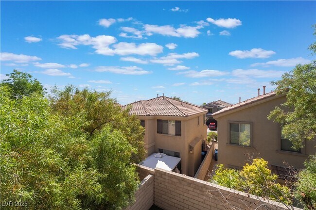 Building Photo - 11901 Luna Del Mar Ln