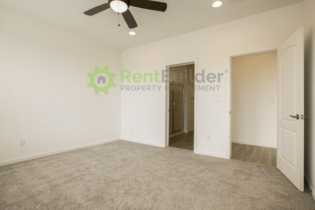 Building Photo - !!WOW!!! Winter Leasing Special Pricing!!!