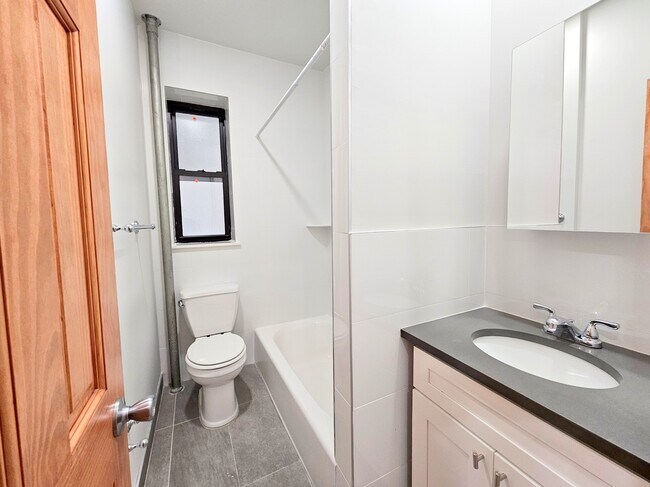 Building Photo - 610 W 150th St