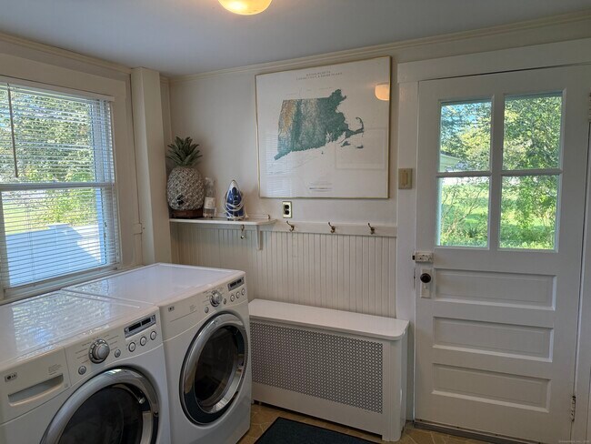 Building Photo - 507 Stonington Rd