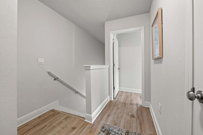 Building Photo - 12 Sandy Cv Wy