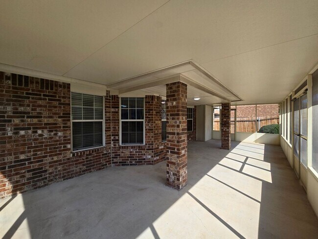 Building Photo - 5812 Durango Dr
