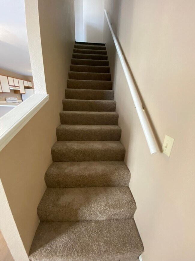 Building Photo - 2 Bed For Rent Fayetteville - Walking dist...