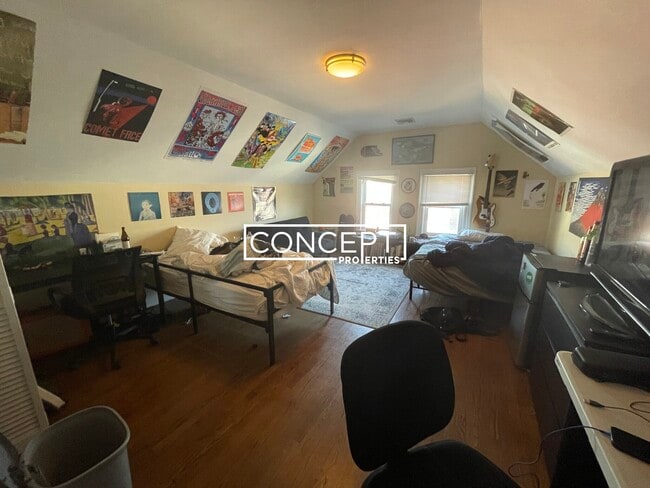 Building Photo - 19A Parker Hill Ave. Unit 3