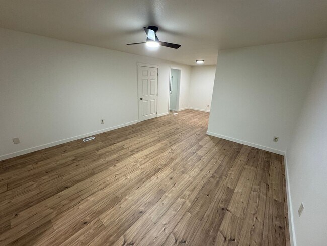 Building Photo - Beautifully Renovated 4-Bedroom Home in NW...