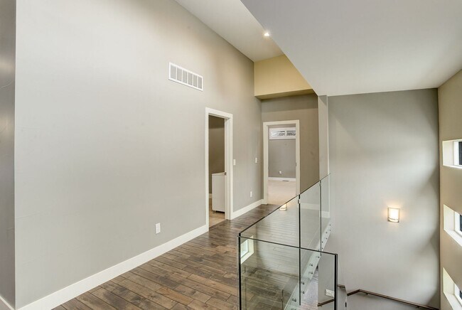 Building Photo - 4 Bedroom 3 Bath With Tons of Character Ne...