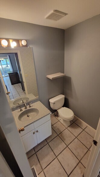 Building Photo - 3051 Elijah Pky