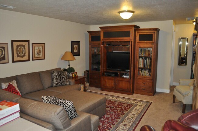 Building Photo - 11638 Winford Dr