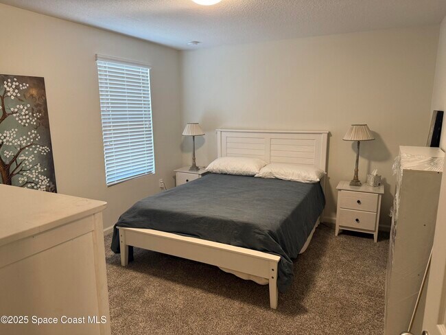 Building Photo - 1120 Swiss Pointe Ln