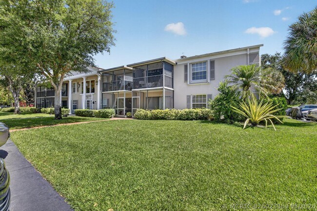 Building Photo - 9101 Jacaranda Ln