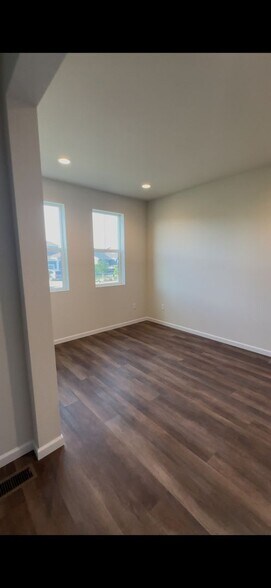 Building Photo - 274 Marlowe Dr