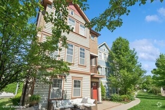 Building Photo - 3910 N Kolmar Ave